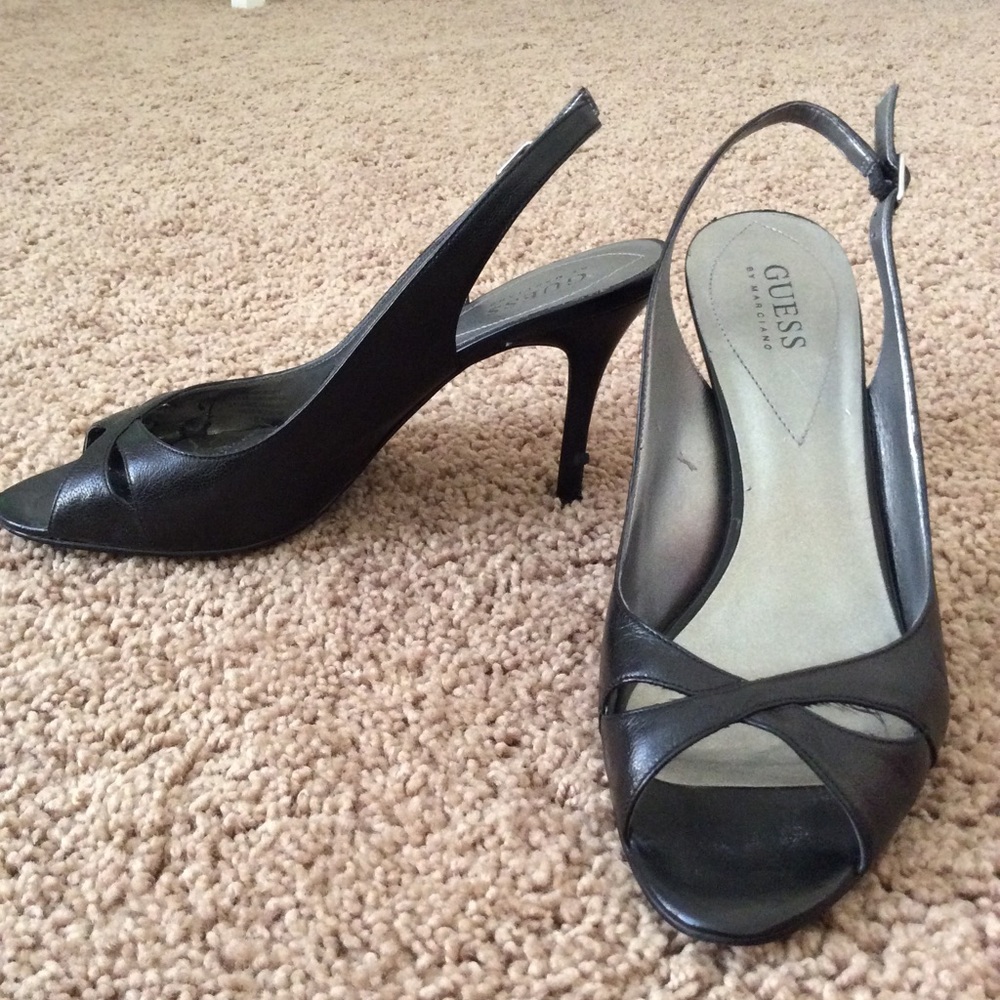 Black guess heels.barely worn